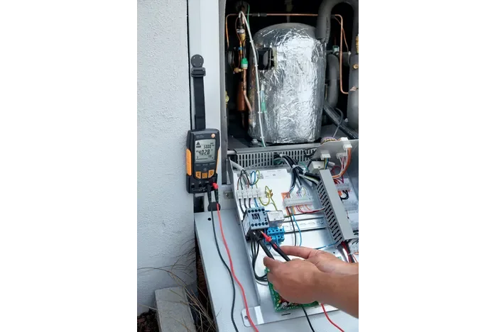 کاربرد مولتی متر پارامترهای الکتریکی دیجیتال تستو مدل Testo 760-2